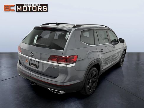 Used 2022 Volkswagen Atlas SE AWD/4WD image 6