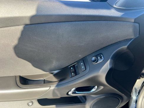 Used 2013 Chevrolet Camaro LT image 12