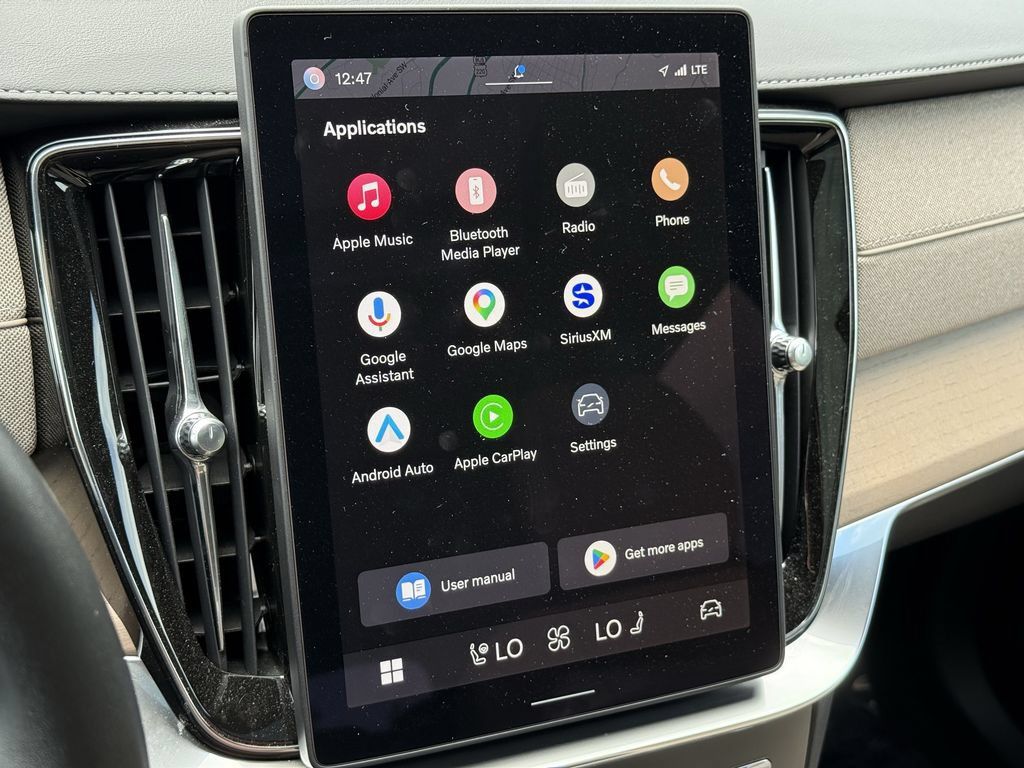 Certified 2025 Volvo XC90 B5 Core AWD/4WD image 28