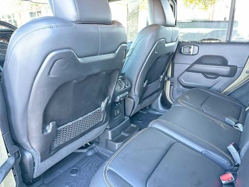 Used 2025 Jeep Wrangler Unlimited Rubicon 392 image 24