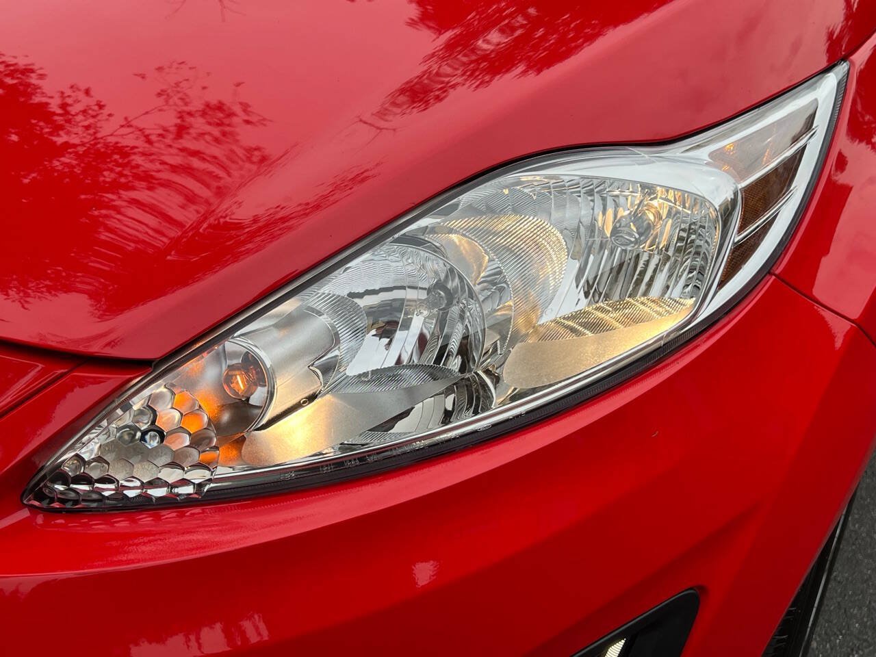 Used 2013 Ford Fiesta SE FWD image 10