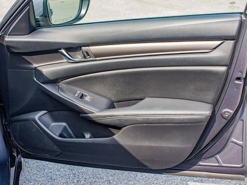Used 2020 Honda Accord LX image 21