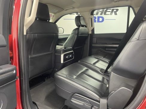 Used 2022 Ford Expedition XLT image 12