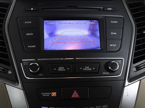Used 2017 Hyundai Santa Fe Sport image 16