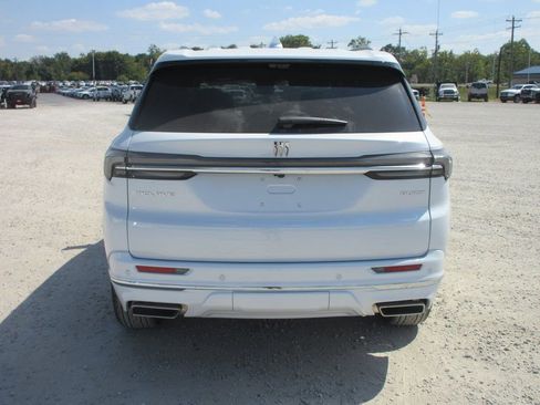 New 2026 Buick Enclave Avenir w/ Super Cruise Package FWD image 5