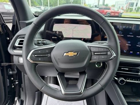 New 2026 Chevrolet Traverse LT w/ Driver Confidence Package FWD image 23