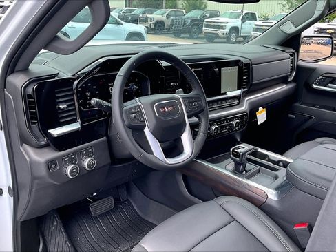 New 2026 GMC Sierra 1500 SLT w/ SLT Premium Plus Package AWD/4WD image 6
