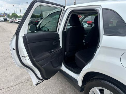 Used 2014 Mitsubishi Outlander Sport ES AWD/4WD image 13