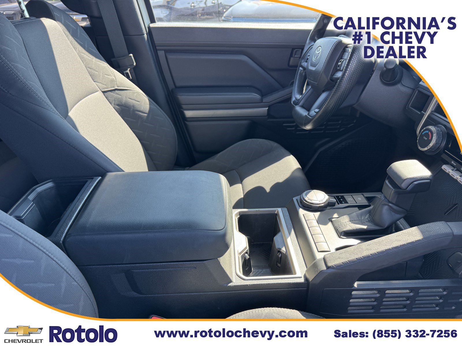 Used 2025 Toyota Tacoma SR5 AWD/4WD image 8