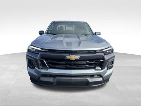 Used 2024 Chevrolet Colorado LT w/ LT Convenience Package III RWD image 19