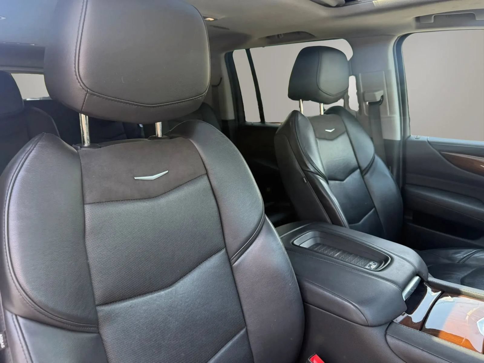 Used 2020 Cadillac Escalade ESV Luxury RWD image 57