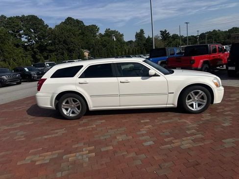 Used 2007 Dodge Magnum R/T w/ Convenience Group II RWD image 16