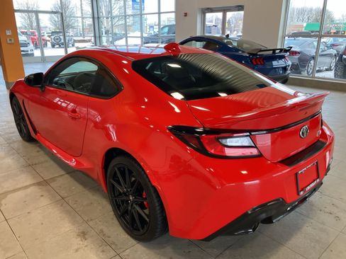 Used 2025 Toyota GR86 Premium image 7