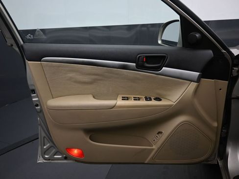 Used 2010 Hyundai Sonata GLS image 9