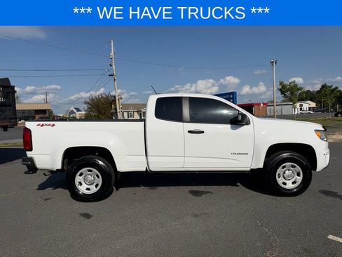 Used 2015 Chevrolet Colorado W/T w/ WT Convenience Package AWD/4WD image 2