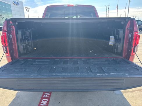 Used 2016 Ford F150 Lariat image 25