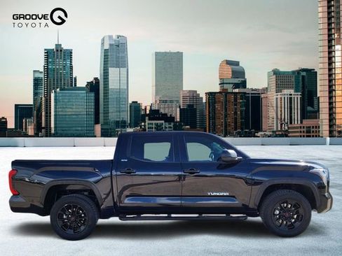 Used 2023 Toyota Tundra SR5 AWD/4WD image 7