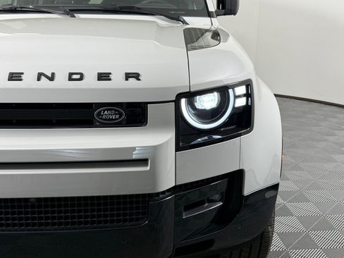 New 2026 Land Rover Defender 110 X-Dynamic SE AWD/4WD image 10