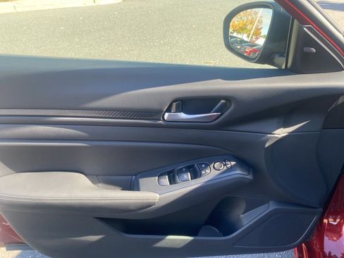 New 2025 Nissan Altima 2.5 SV w/ SV Premium Package image 13