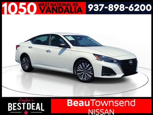 Used 2025 Nissan Altima 2.5 SV FWD image 1