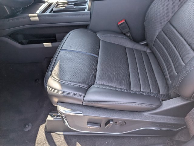 New 2026 Ford F250 Platinum AWD/4WD image 24