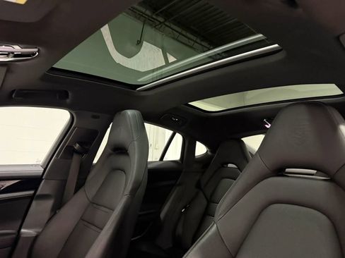 Used 2023 Porsche Panamera 4 Platinum Edition AWD/4WD image 19