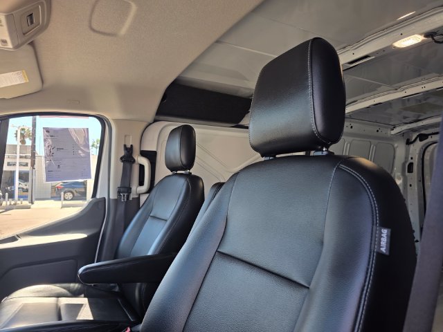 Used 2025 Ford Transit 150 Low Roof RWD image 10