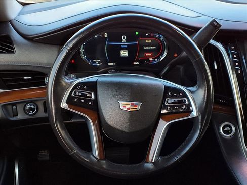 Used 2020 Cadillac Escalade 2WD image 20