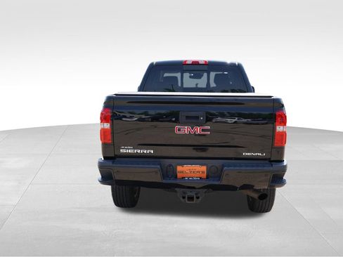 Used 2019 GMC Sierra 2500 Denali AWD/4WD image 6
