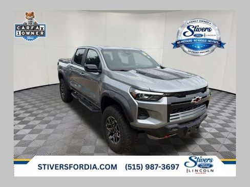 Used 2025 Chevrolet Colorado ZR2 w/ Technology Package AWD/4WD image 1