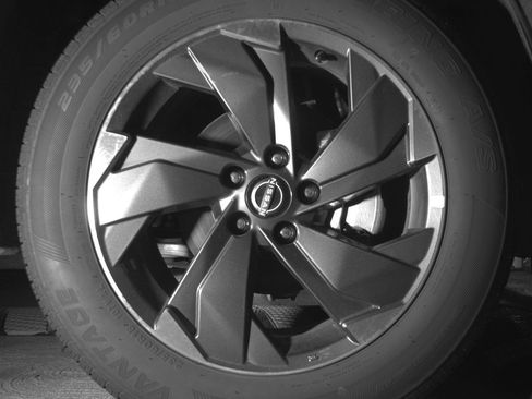 Used 2025 Nissan Rogue SV FWD image 13