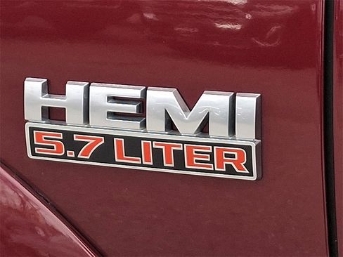 Used 2018 RAM 1500 Limited image 32