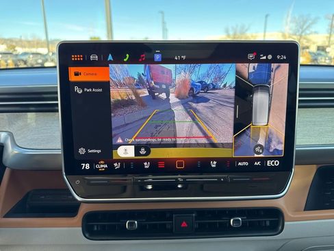 Used 2025 Volkswagen ID. Buzz 1st Edition image 21