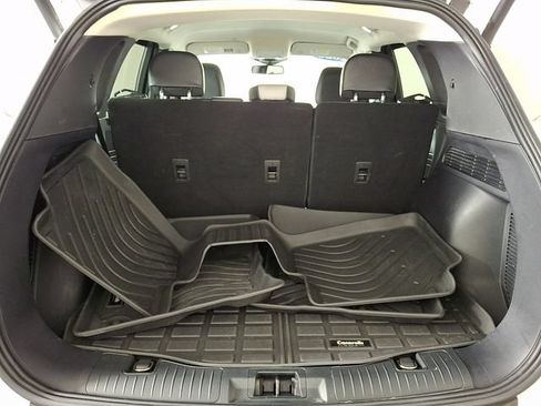 Used 2023 Ford Escape Platinum AWD/4WD image 28