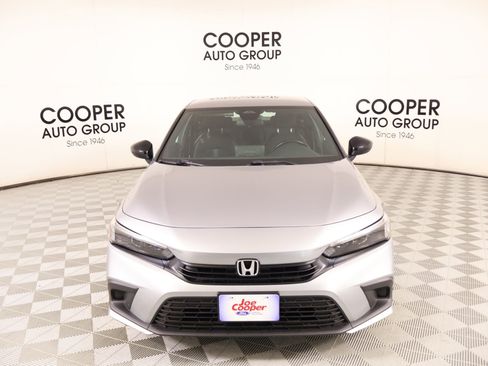 Used 2023 Honda Civic Sport image 8