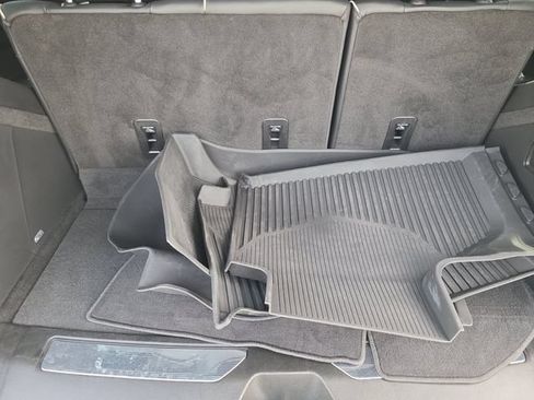 Used 2023 Cadillac Escalade Premium Luxury w/ Performance Package RWD image 9
