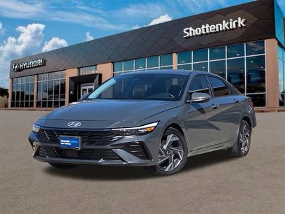 Certified 2025 Hyundai Elantra SEL