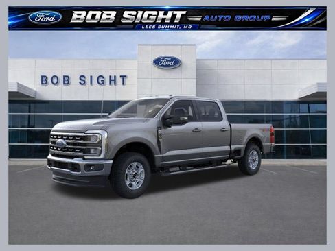 New 2026 Ford F250 4x4 Crew Cab Super Duty image 1