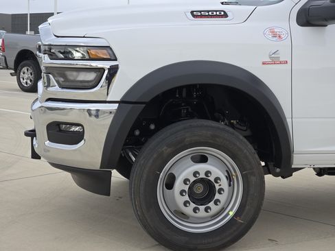 New 2026 RAM 5500 Tradesman w/ Chrome Appearance Group AWD/4WD image 6