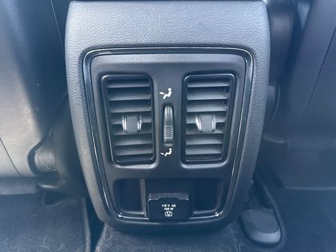 Used 2021 Jeep Grand Cherokee Laredo X AWD/4WD image 21