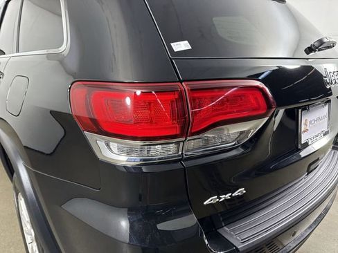 Used 2020 Jeep Grand Cherokee Laredo image 28