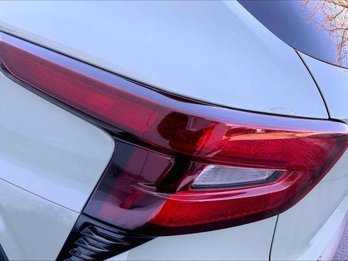 Used 2025 Chevrolet Trax ACTIV w/ Sunroof Package image 28