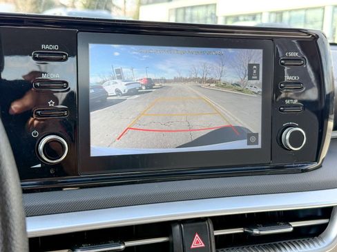 Used 2021 Kia K5 LXS image 21