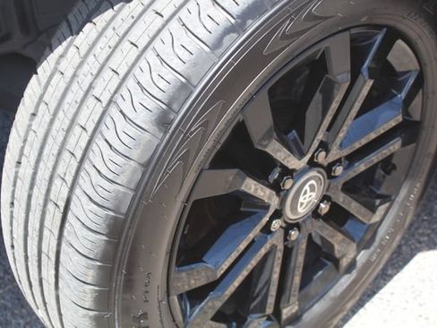 Used 2026 Toyota 4Runner Platinum AWD/4WD image 14