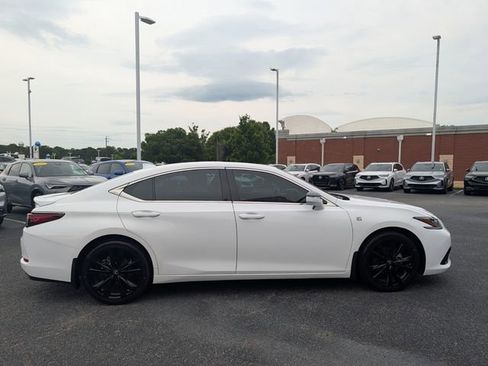 Used 2023 Lexus ES 350 F Sport w/ Accessory Package (Z2) FWD image 4