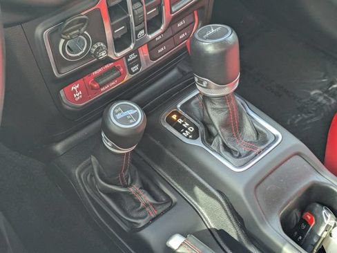 Used 2021 Jeep Gladiator Rubicon AWD/4WD image 20