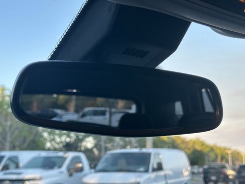 Used 2022 GMC Terrain SLE image 30