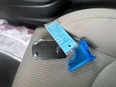 Used 2021 Kia Forte LXS image 13