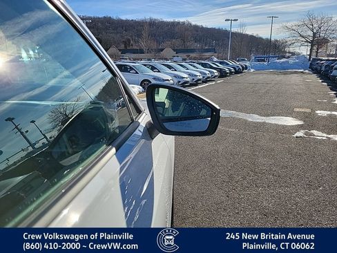 New 2026 Volkswagen Tiguan SE image 31