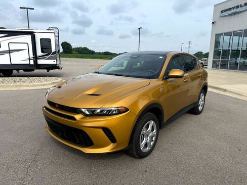 Used 2024 Dodge Hornet GT image 7